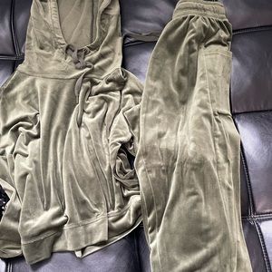 Aerie Matching Velour Sweatsuit